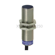 Czujnik indukcyjny Telemecanique Sensors 8 mm 24...240 V AC/DC M18 dwuprzewodowy XS2M18MB250